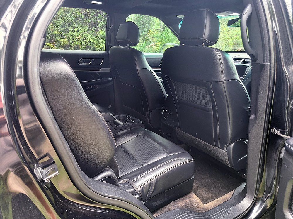 Used 2016 Ford Explorer Limited w/ Equipment Group 301A FWD image 18