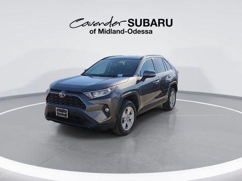 Used 2021 Toyota RAV4 XLE FWD image 4