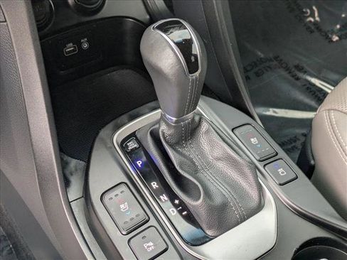 Used 2018 Hyundai Santa Fe SE image 23