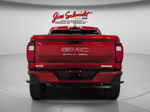 Used 2024 GMC Canyon Elevation w/ Convenience Package AWD/4WD image 5