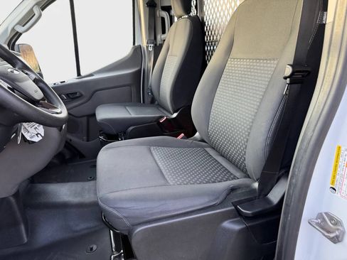 Used 2024 Ford Transit 250 Low Roof w/ Exterior Upgrade Package RWD image 10