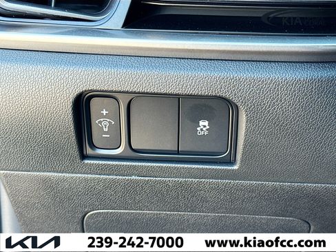 New 2026 Kia Sorento LX image 32