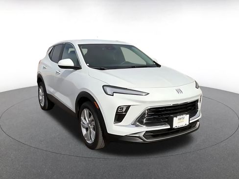 Used 2025 Buick Encore GX Preferred FWD image 3