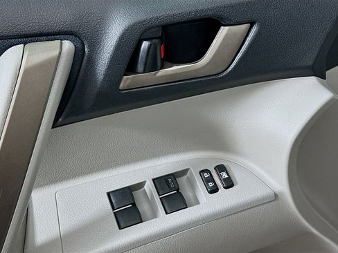 Used 2008 Toyota Highlander Sport image 15