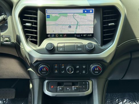 Used 2023 GMC Acadia SLT FWD image 20