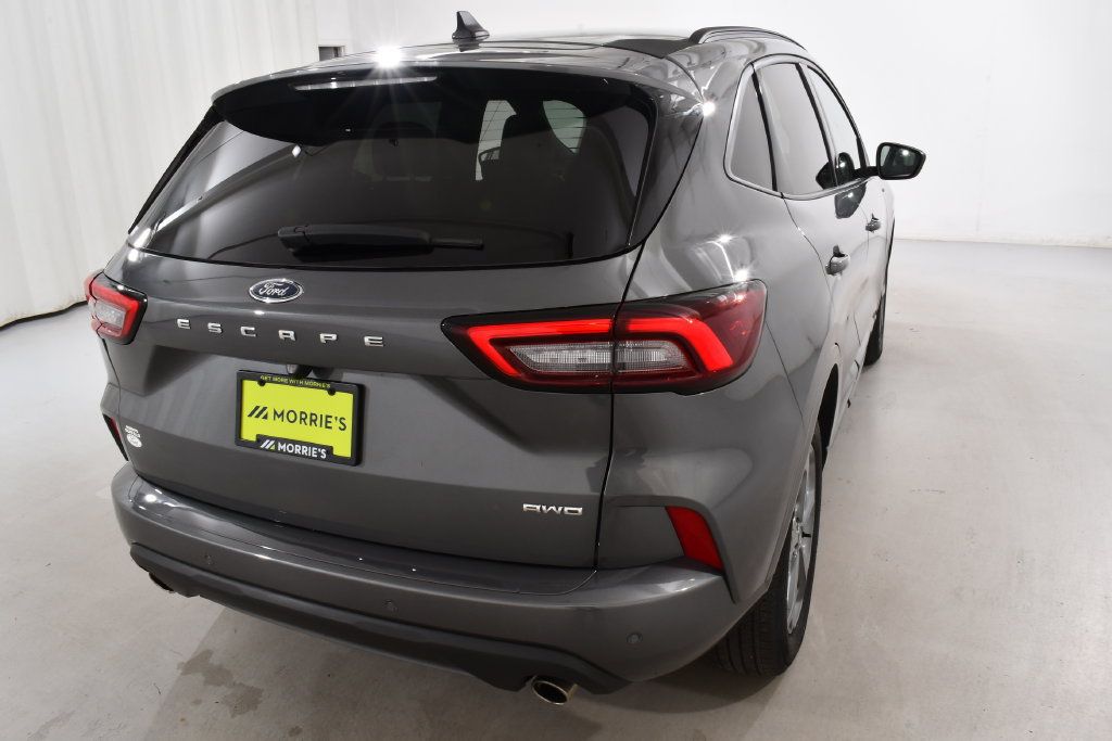 Used 2023 Ford Escape ST-Line w/ Tech Pack #1 AWD/4WD image 12