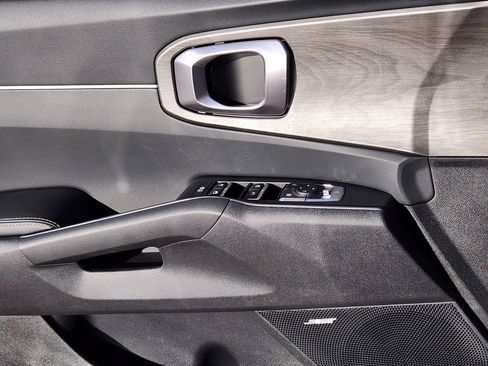 New 2026 Kia Sorento S w/ S Panoramic Sunroof Package image 6