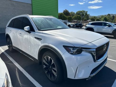 Certified 2024 MAZDA CX-90 Plug-In Hybrid w/ Premium Plus AWD/4WD image 3