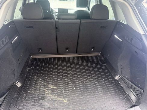 Used 2022 Audi Q5 2.0T Premium w/ Convenience Package image 18