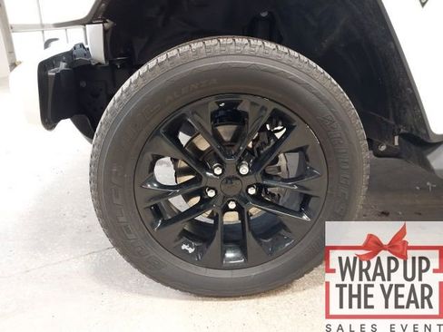 Used 2022 Jeep Wrangler Unlimited Sahara image 20