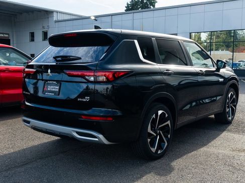 New 2025 Mitsubishi Outlander SE AWD/4WD image 6