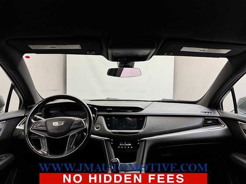 Used 2022 Cadillac XT5 Luxury image 11