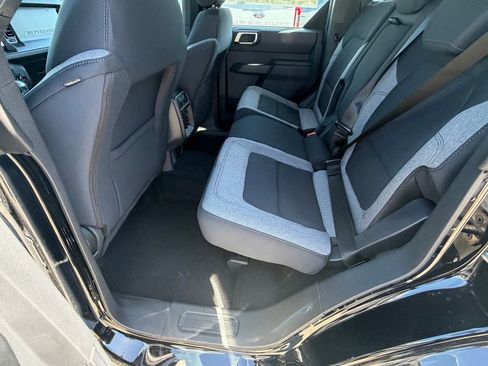 New 2025 Ford Bronco 4-Door AWD/4WD image 18