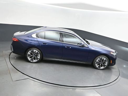 New 2026 BMW 530i w/ Premium Package image 35