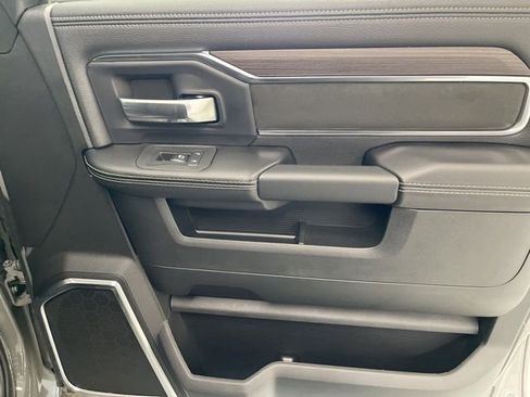 New 2026 RAM 3500 Laramie AWD/4WD image 23