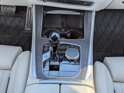 Used 2022 BMW X5 xDrive40i w/ M Sport Package image 20