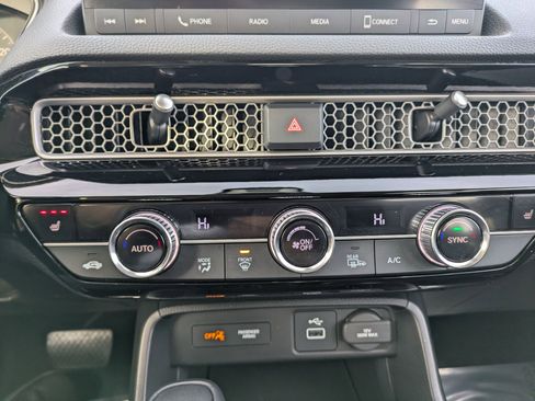 Certified 2022 Honda Civic EX-L image 31