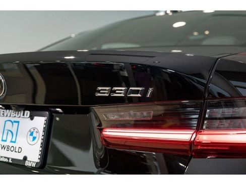 New 2026 BMW 330i xDrive Sedan w/ Convenience Package AWD/4WD image 50