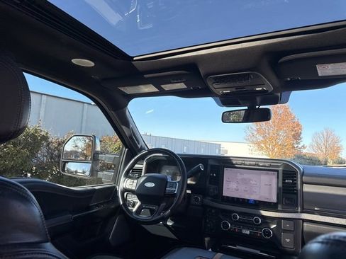 Used 2024 Ford F250 Platinum image 49