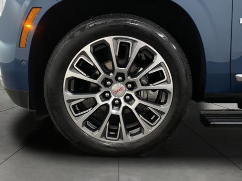 Certified 2026 GMC Yukon Denali w/ Denali Reserve Package AWD/4WD image 14