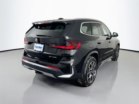Certified 2025 BMW X1 xDrive28i w/ Premium Package image 6