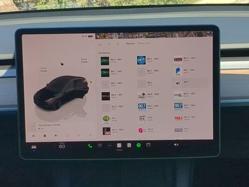 Used 2023 Tesla Model Y Performance AWD/4WD image 21