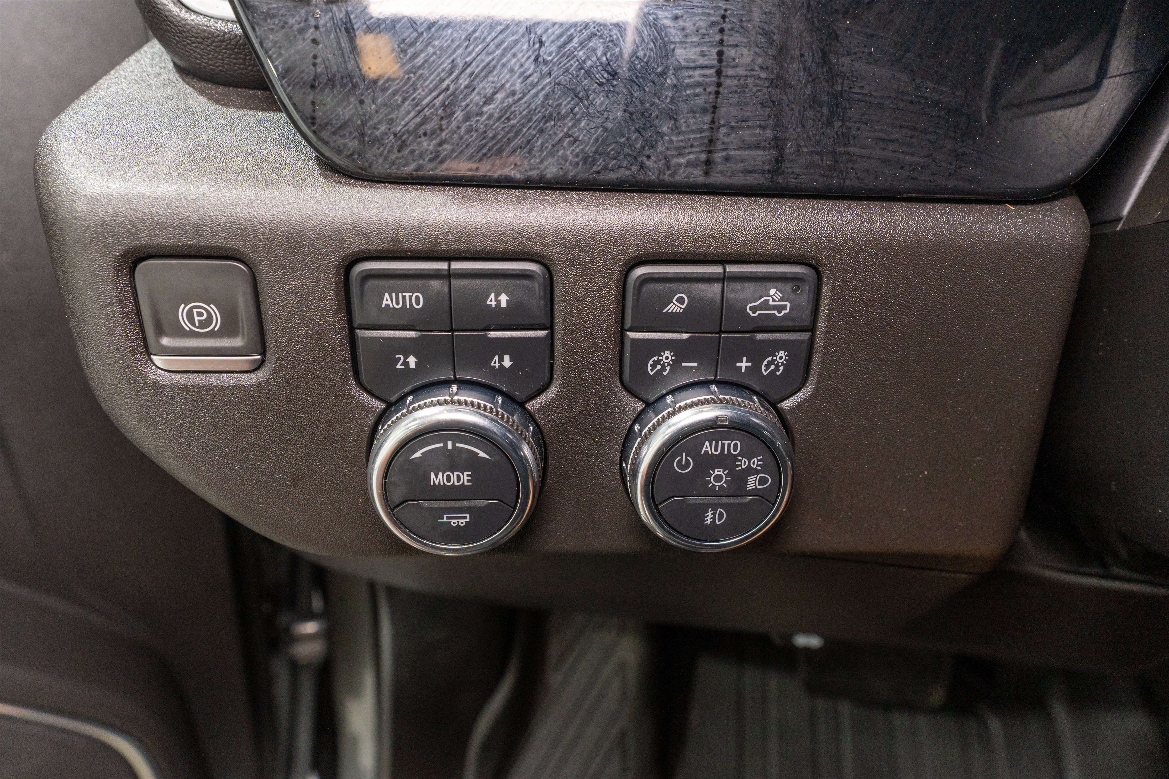 Used 2024 GMC Sierra 1500 SLT w/ SLT Premium Plus Package AWD/4WD image 30