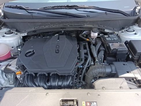 Used 2025 Hyundai Tucson SE FWD image 33