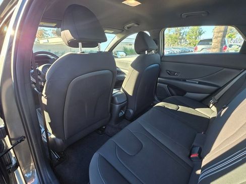 Certified 2025 Hyundai Elantra Sport image 13