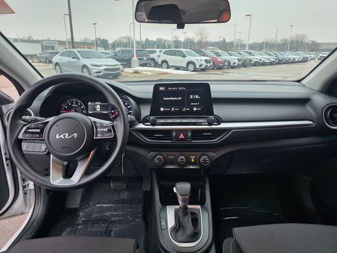 Used 2024 Kia Forte LXS image 11