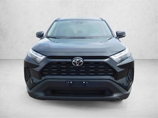 Used 2025 Toyota RAV4 XLE AWD/4WD video 4