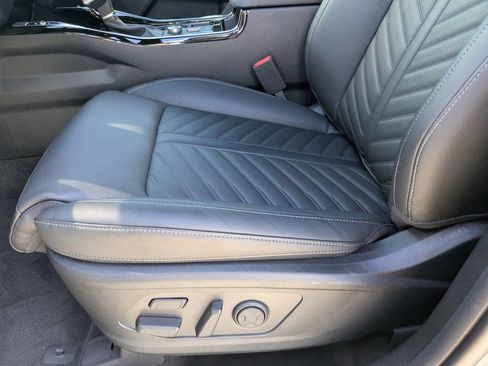 Certified 2026 Kia Sorento SX Prestige AWD/4WD image 24