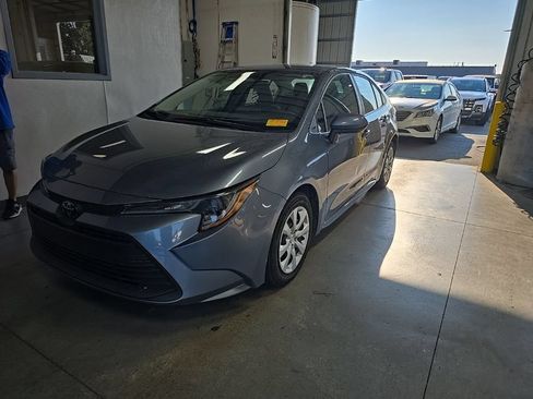 Used 2024 Toyota Corolla LE FWD image 2