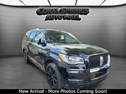 Used 2022 Lincoln Navigator L Reserve w/ Monochromatic Package