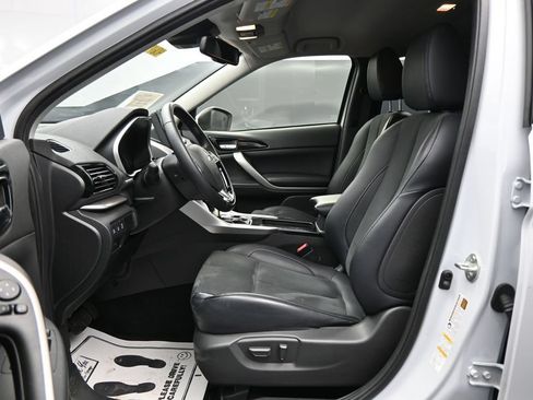 Used 2025 Mitsubishi Eclipse Cross SE AWD/4WD image 9