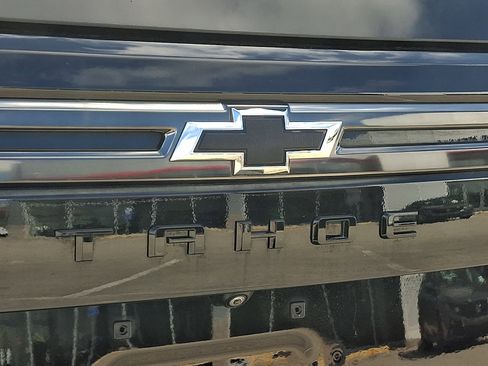 Used 2021 Chevrolet Tahoe Z71 w/ Rear Media and Nav Package AWD/4WD image 33