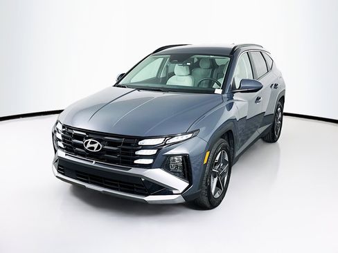 Used 2025 Hyundai Tucson SEL image 3