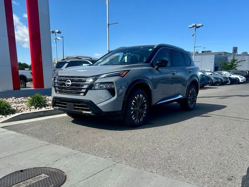 New 2026 Nissan Rogue Platinum AWD/4WD image 2