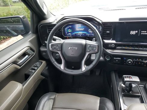 Used 2023 Chevrolet Silverado 1500 ZR2 w/ Technology Package AWD/4WD image 13