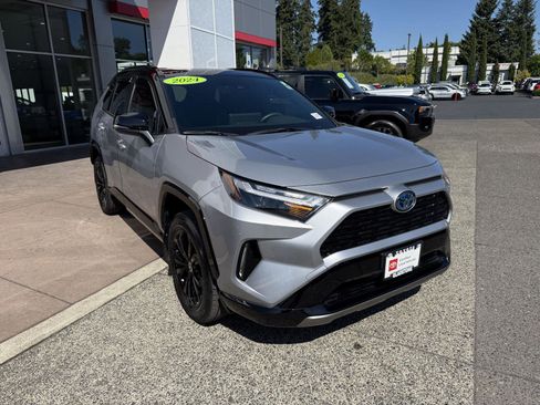 Certified 2024 Toyota RAV4 XSE w/ Weather Package AWD/4WD image 10
