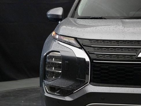 Used 2022 Mitsubishi Outlander SEL image 5