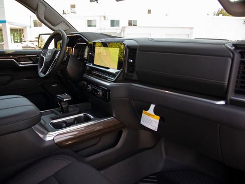 New 2026 Chevrolet Silverado 1500 LT Trail Boss w/ Safety Package AWD/4WD image 16