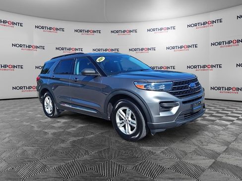 Used 2021 Ford Explorer XLT AWD/4WD image 1