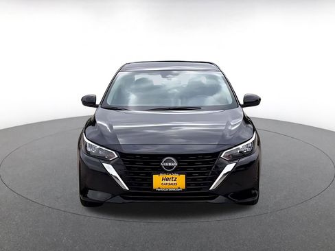 Used 2025 Nissan Sentra SV image 4