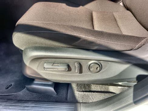 Certified 2024 Honda CR-V EX image 31