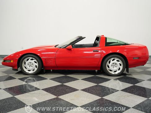 Used 1991 Chevrolet Corvette ZR-1 image 7