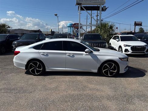Used 2020 Honda Accord Sport image 8