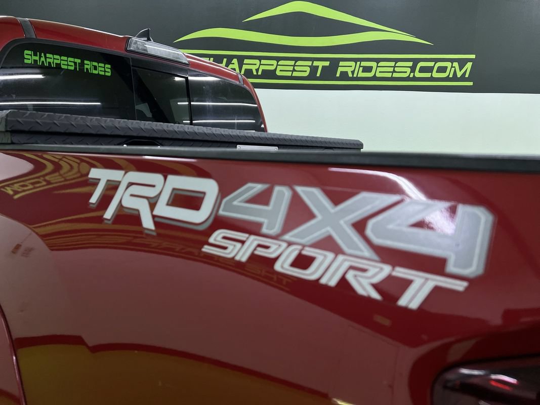 Used 2018 Toyota Tacoma TRD Sport AWD/4WD image 14