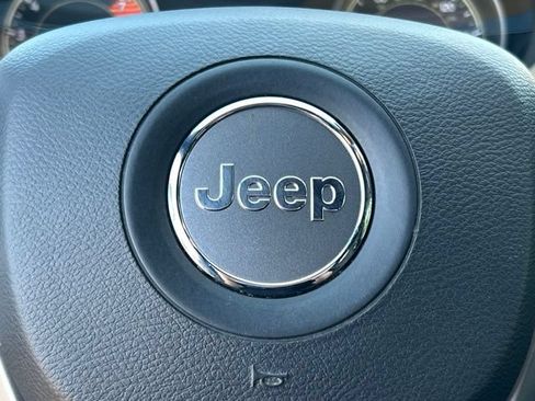 Used 2019 Jeep Cherokee High Altitude AWD/4WD image 51