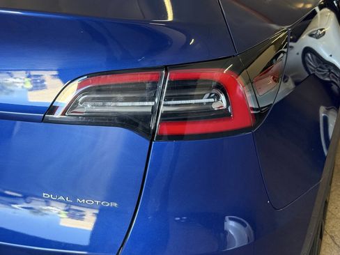 Used 2020 Tesla Model Y Long Range AWD/4WD image 14